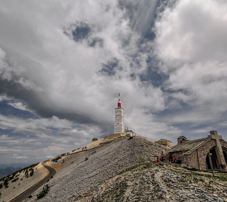 Обои облака, гора, франция, прованс, мон ванту, ванту, clouds, mountain, france, provence, mont ventoux, guy разрешение 2880x1900 Загрузить