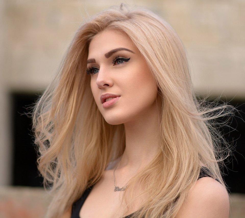 Обои девушка, блондинка, взгляд, волосы, лицо, olia gedz, girl, blonde, look, hair, face разрешение 2560x1707 Загрузить