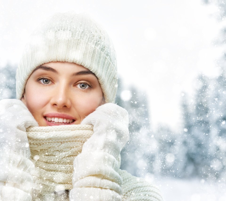 Обои рукавички, деревья, в белом, снег, свитер, зима, девушка, воротник, снежинки, боке, блики, снегопад, красавица, шапка, gloves, trees, in white, snow, sweater, winter, girl, collar, snowflakes, bokeh, glare, snowfall, beauty, hat разрешение 6500x4335 Загрузить