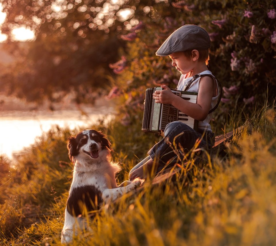 Обои река, собака, дети, ребенок, мальчик, друзья, кепка, аккордеон, river, dog, children, child, boy, friends, cap, accordion разрешение 4000x2521 Загрузить