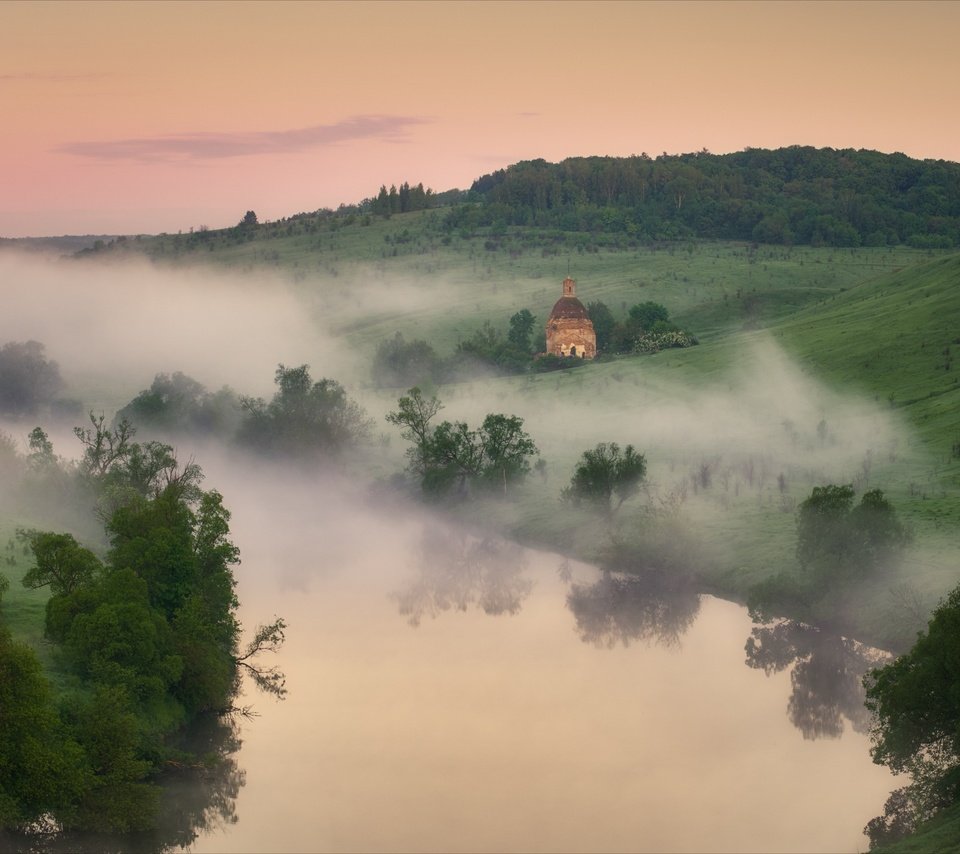 Обои река, холмы, природа, пейзаж, утро, туман, леса, river, hills, nature, landscape, morning, fog, forest разрешение 2280x1410 Загрузить