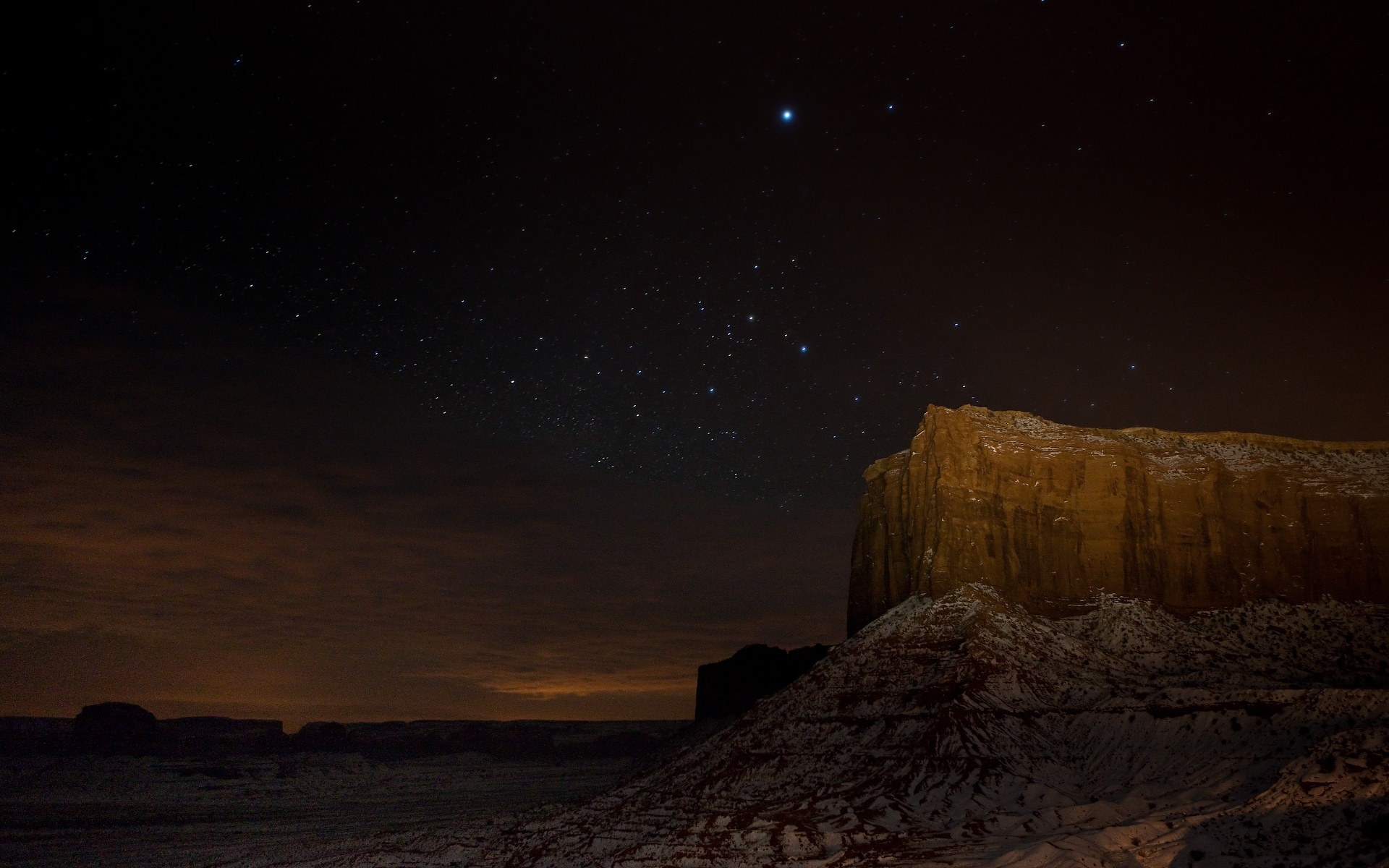 Обои ночь, скала, звезды, пустыня, каньон, night, rock, stars, desert, canyon разрешение 1920x1200 Загрузить