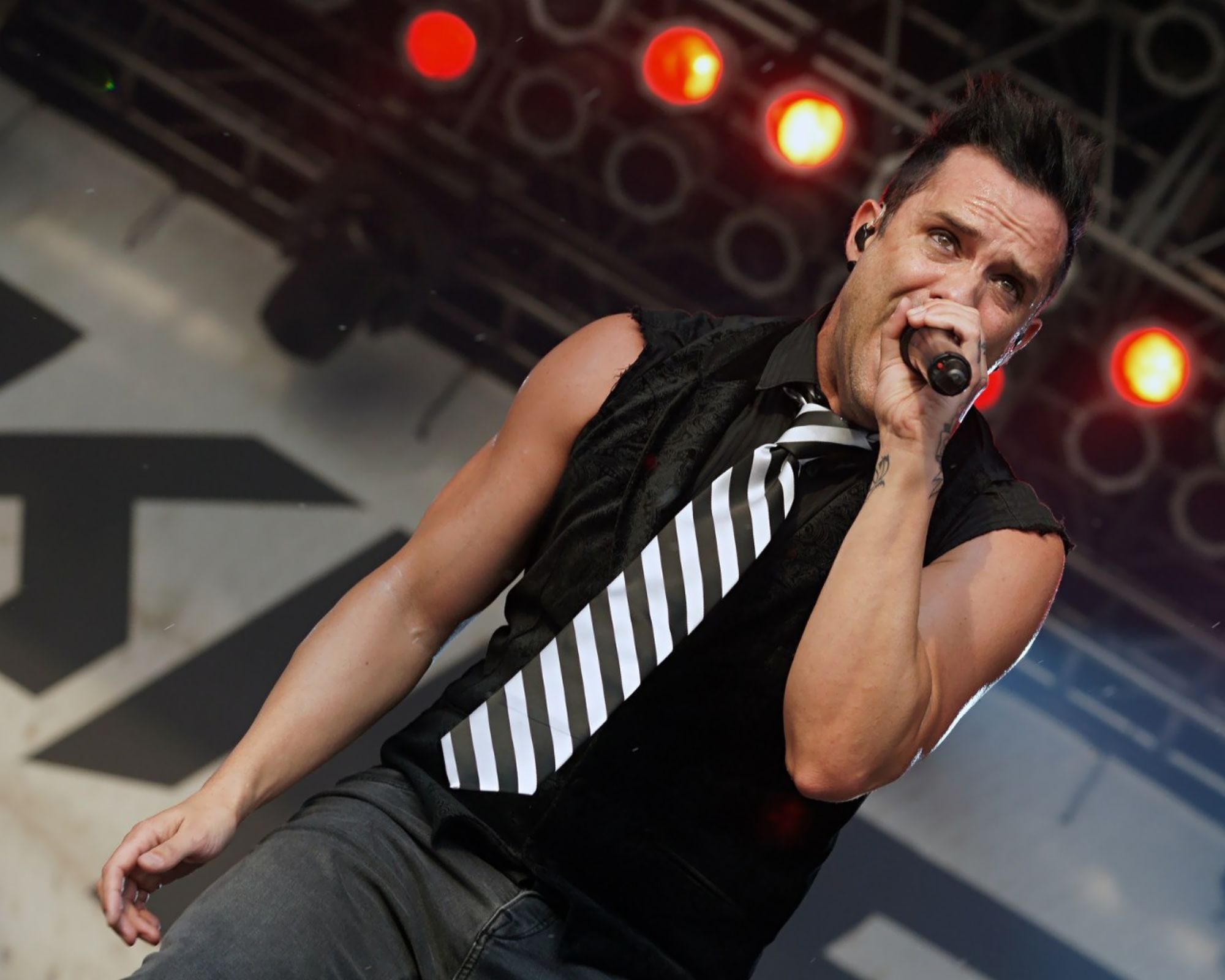 Обои skillet разрешение 2000x1600 Загрузить