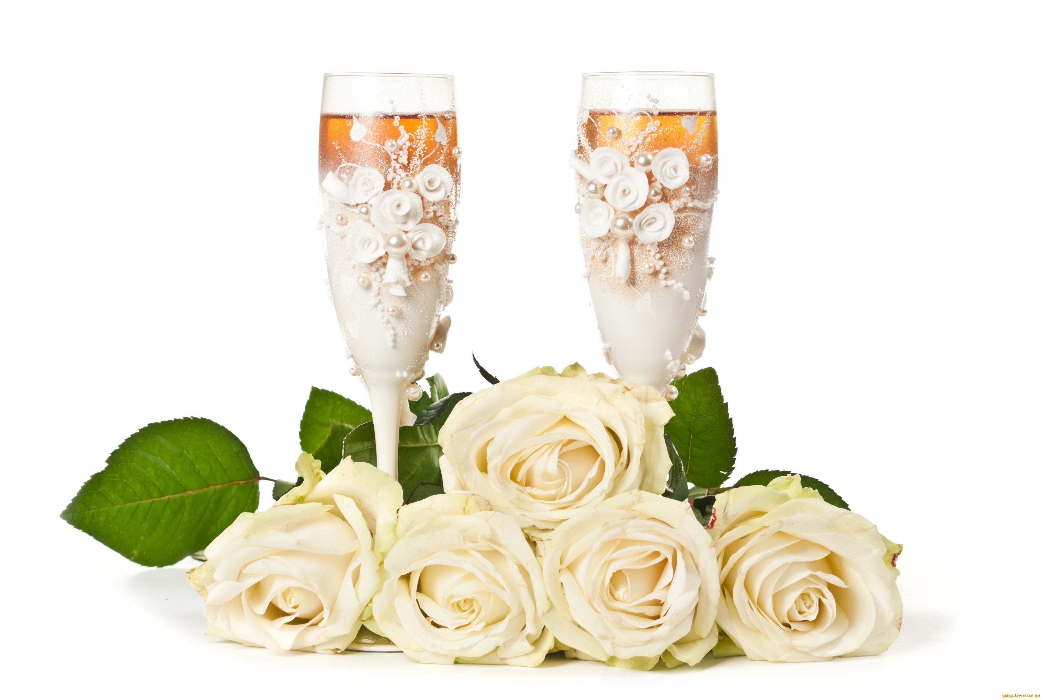 Обои цветы, розы, белые, бокалы, праздник, шампанское, flowers, roses, white, glasses, holiday, champagne разрешение 3600x2410 Загрузить