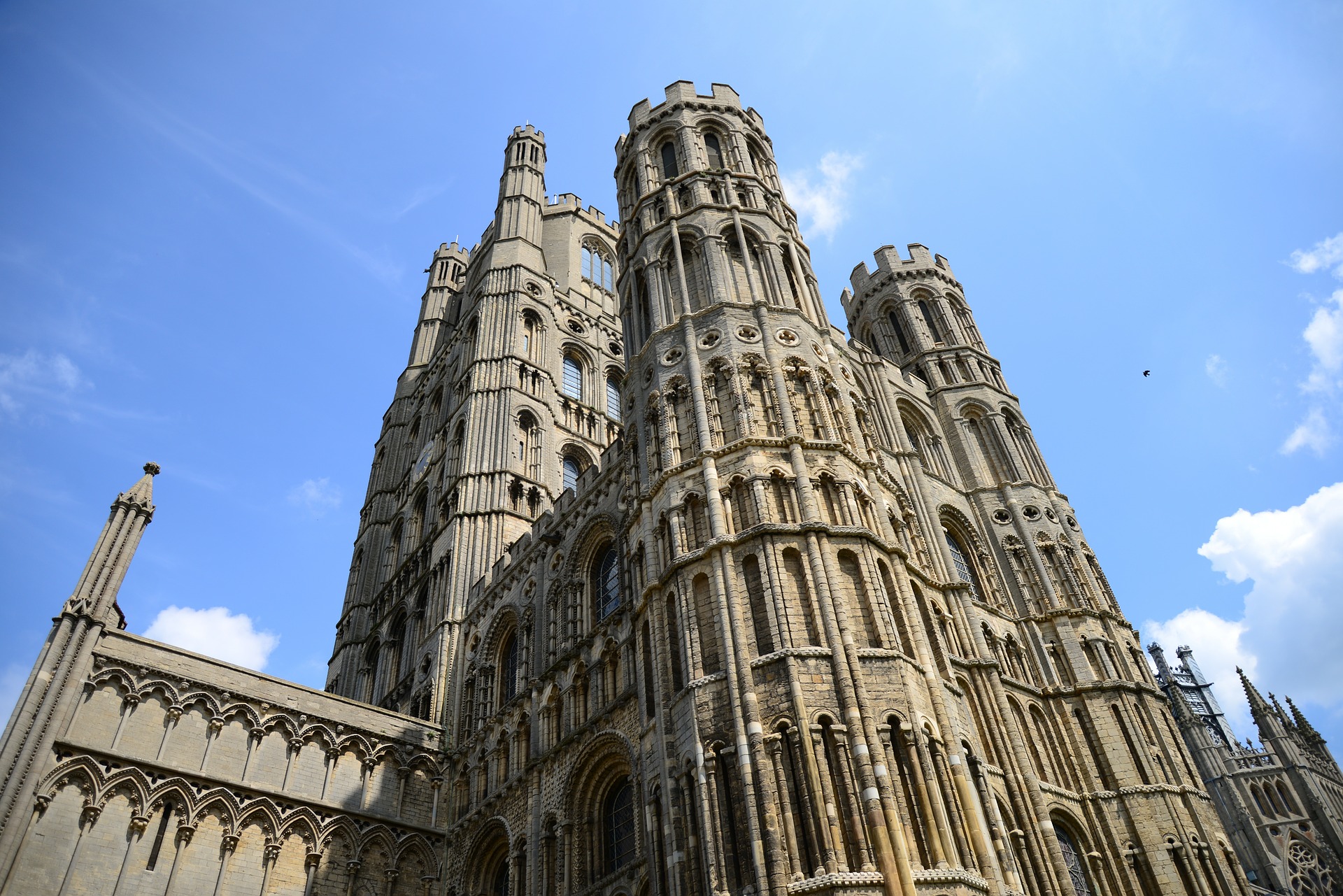 Обои собор, англия, церковь, архитектура, ely cathedral, собор или, cathedral, england, church, architecture, cathedral or разрешение 1920x1281 Загрузить