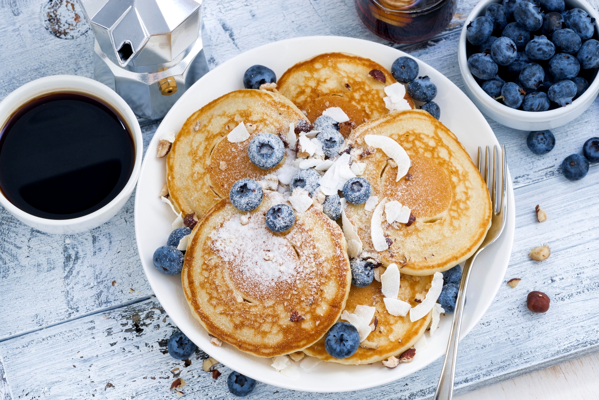 Обои кофе, завтрак, оладьи, голубика, панкейк, coffee, breakfast, pancakes, blueberries, pancake разрешение 2048x1367 Загрузить