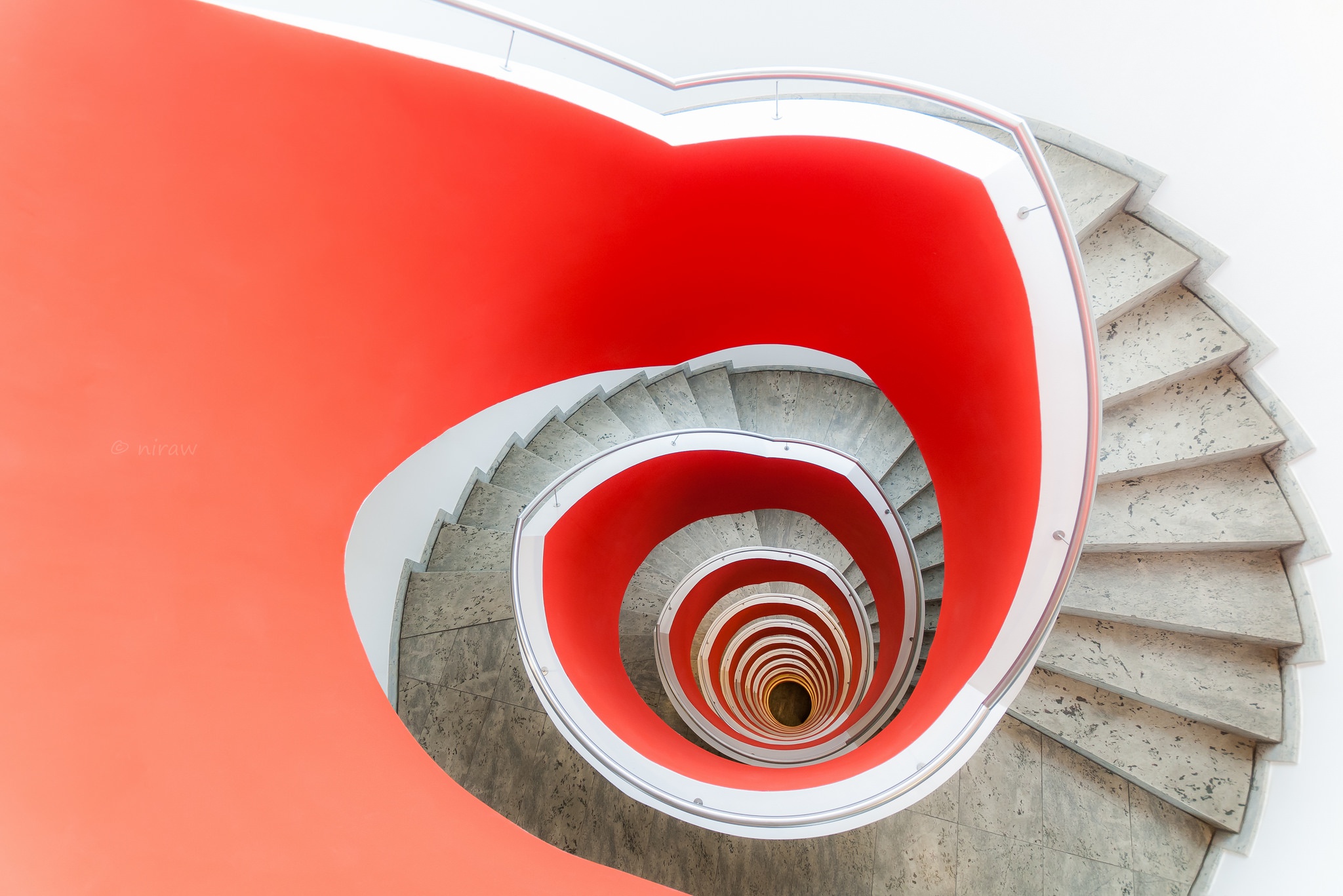 Обои лестница, фон, спираль, ступени, винтовая лестница, ladder, background, spiral, stage, spiral staircase разрешение 2048x1367 Загрузить