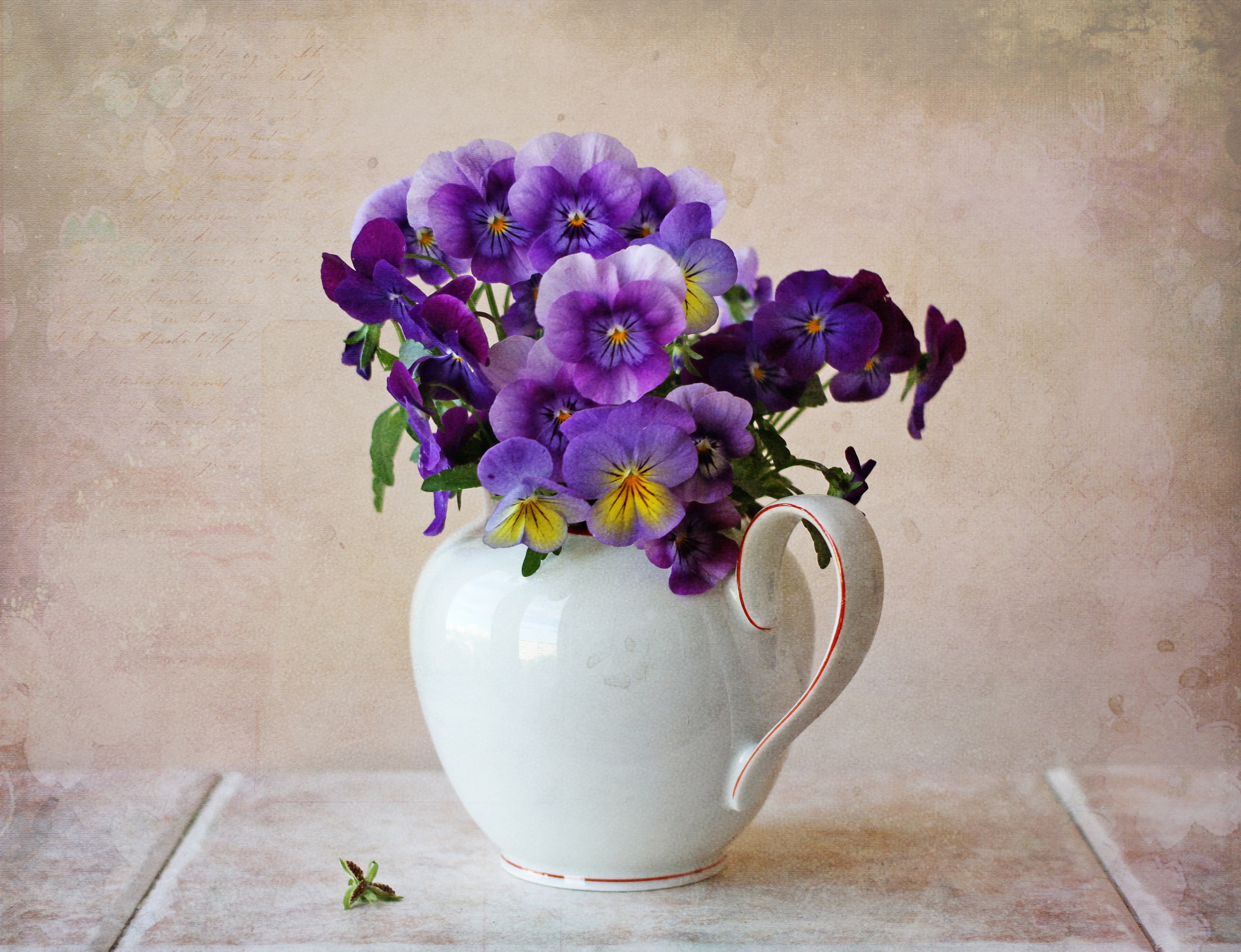 Обои букет, кувшин, анютины глазки, bouquet, pitcher, pansy разрешение 2560x1965 Загрузить