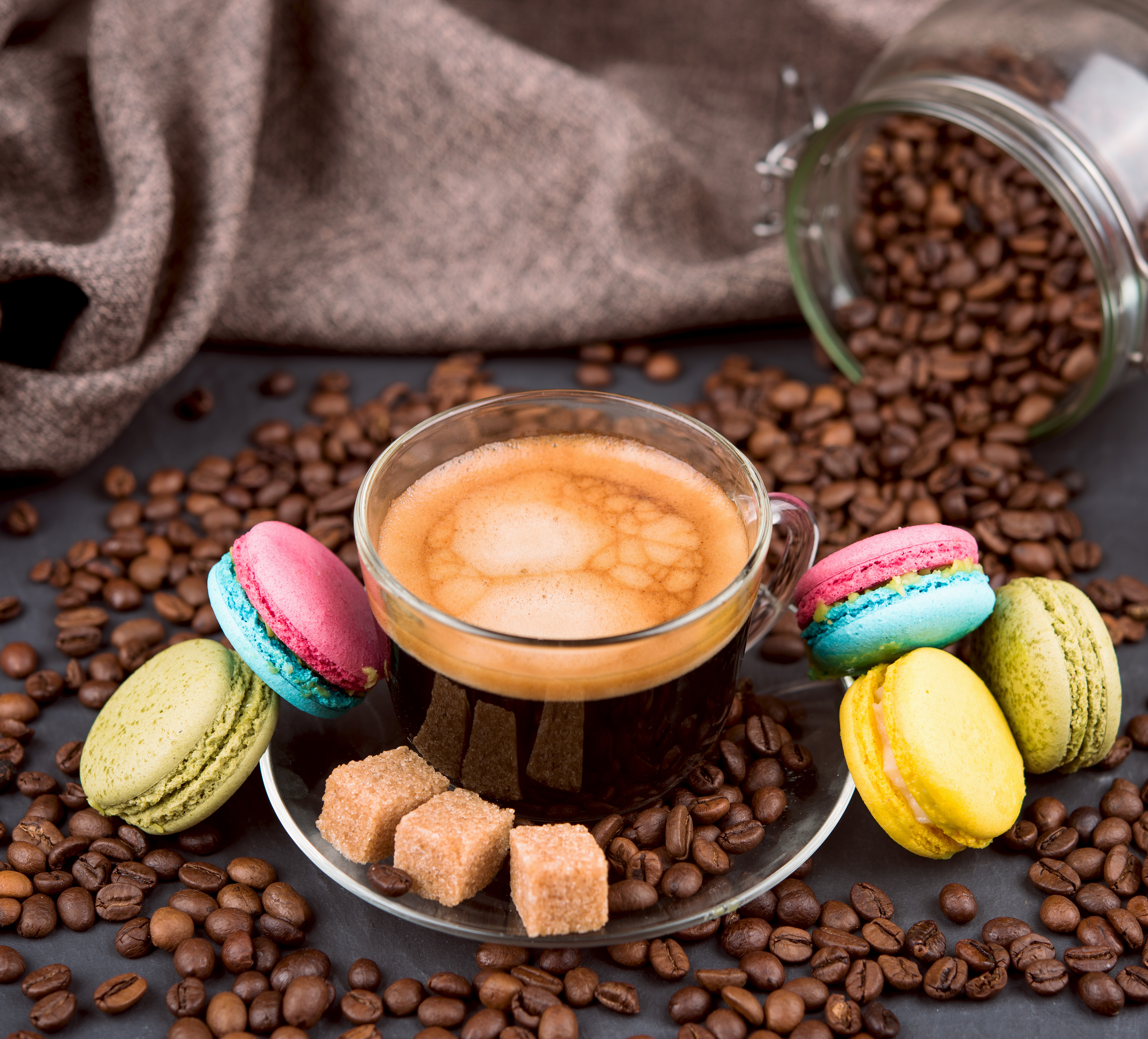 Обои фото, зерна, кофе, чашка, сахар, макаруны, photo, grain, coffee, cup, sugar, macaroon разрешение 5382x4872 Загрузить