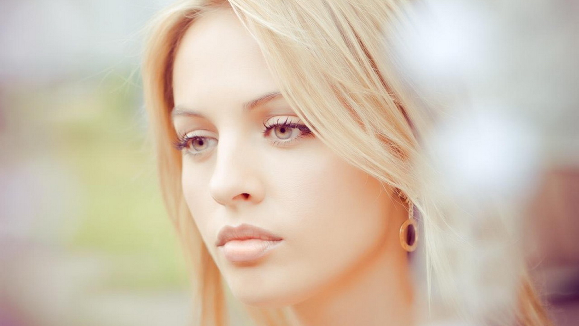 Обои глаза, девушка, блондинка, макияж, красивые, шикарная, eyes, girl, blonde, makeup, beautiful, chic разрешение 1920x1080 Загрузить