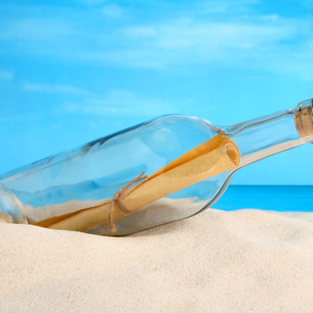 Обои песок, пляж, послание, бутылка, письмо, послание в бутылке, sand, beach, message, bottle, letter, message in a bottle разрешение 3456x2304 Загрузить
