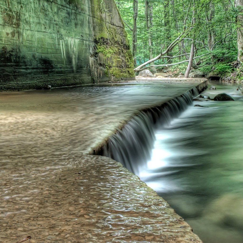 Обои вода, зелёный, стены, water, green, wall разрешение 2560x1600 Загрузить