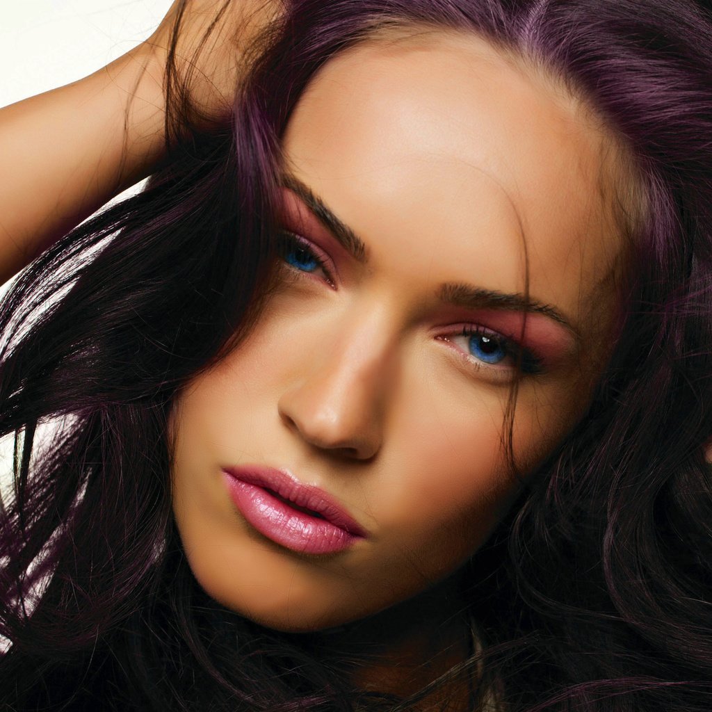 Обои девушка, портрет, взгляд, меган фокс, волосы, лицо, пурпур, girl, portrait, look, megan fox, hair, face, purple разрешение 3000x2254 Загрузить