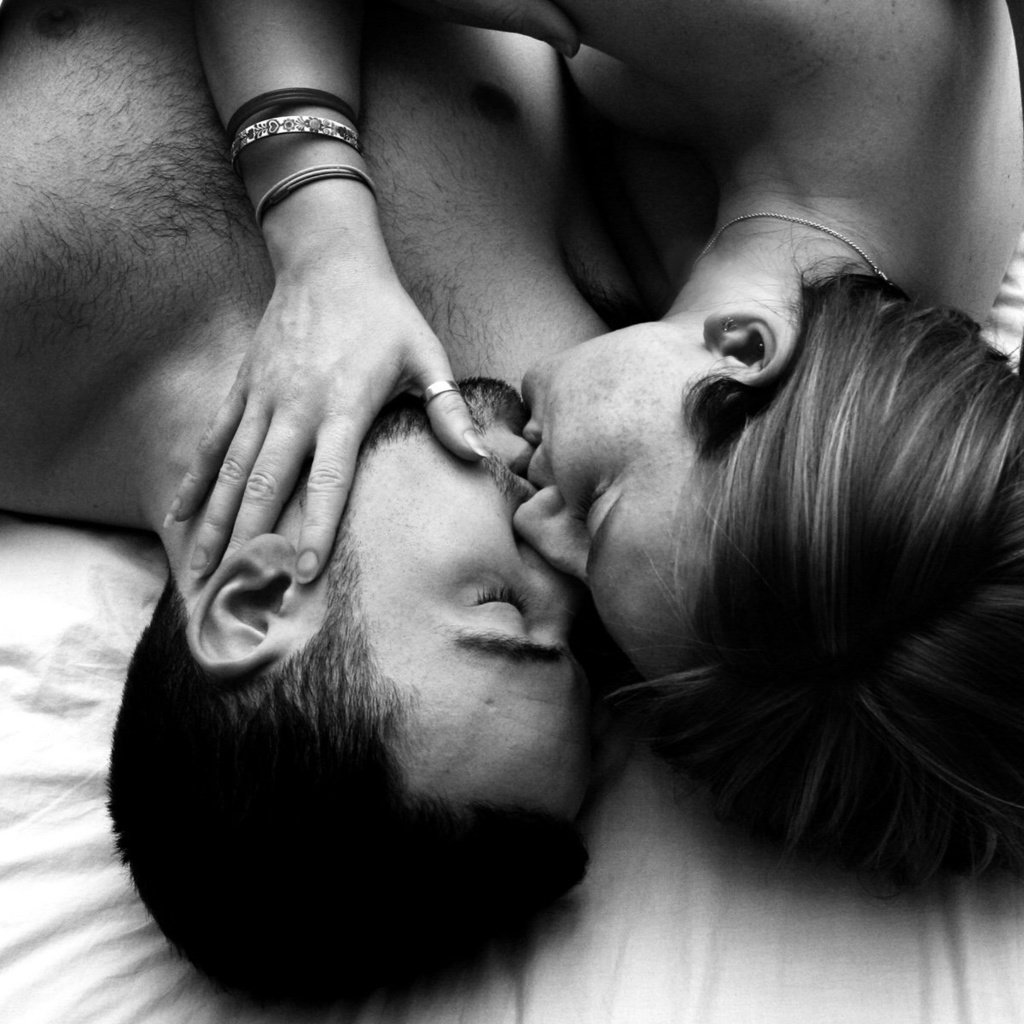 Фото поцелуя мужчины и женщины страсть