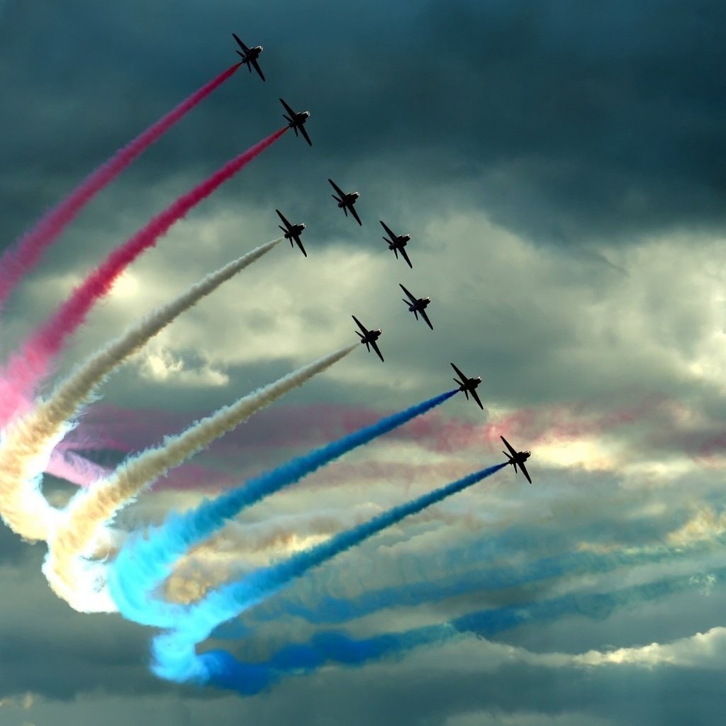 Обои облака, цвет, самолеты, истребители, шлейф, clouds, color, aircraft, fighters, train разрешение 1920x1200 Загрузить