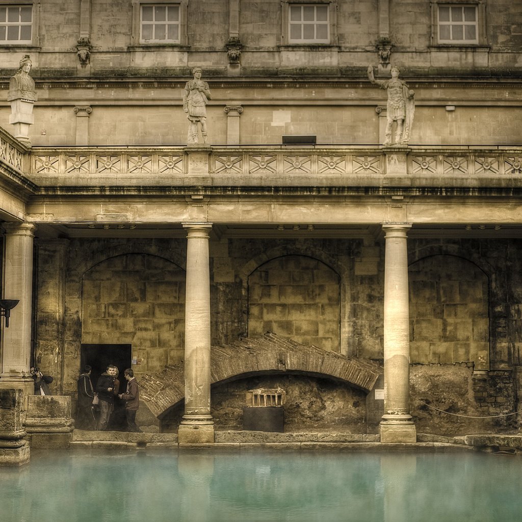 Обои архитектура, колонны, римские бани, architecture, columns, roman baths разрешение 3360x1050 Загрузить