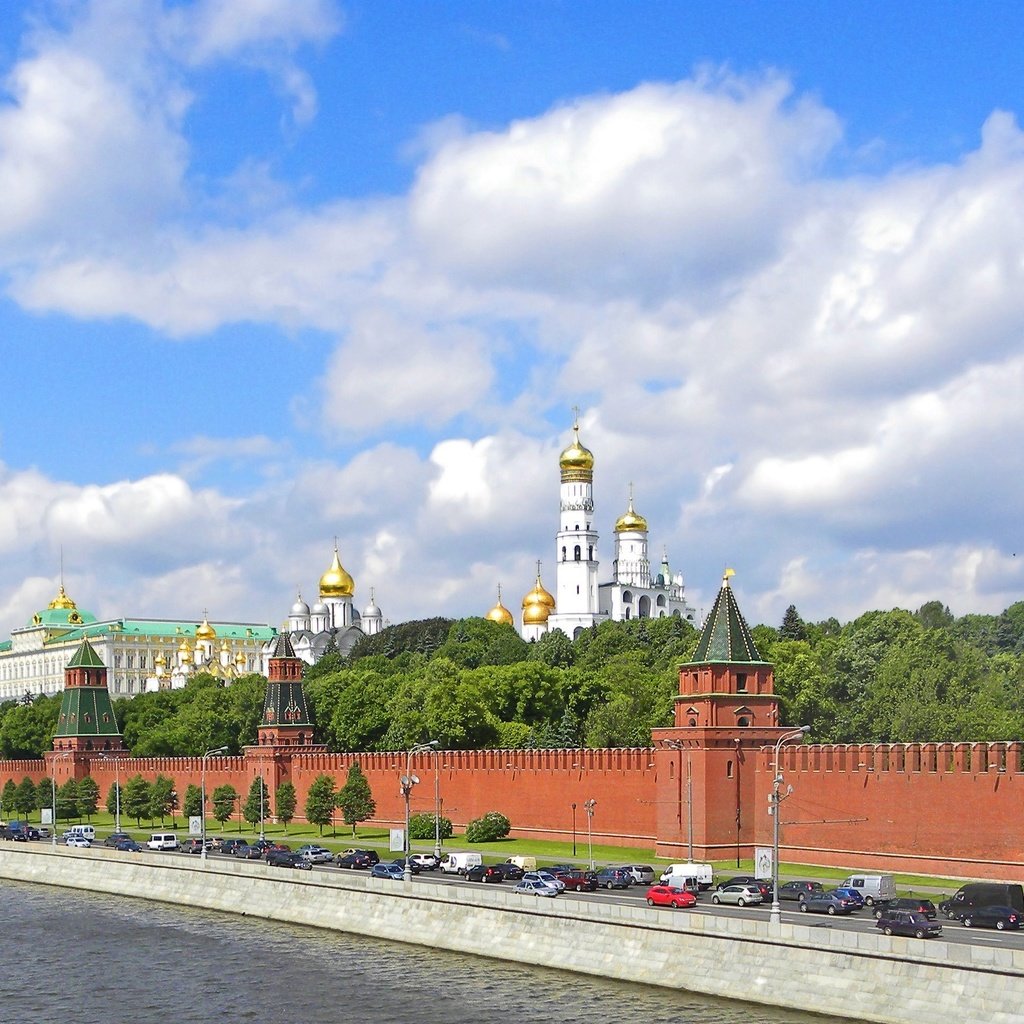Открытка с видом Кремля