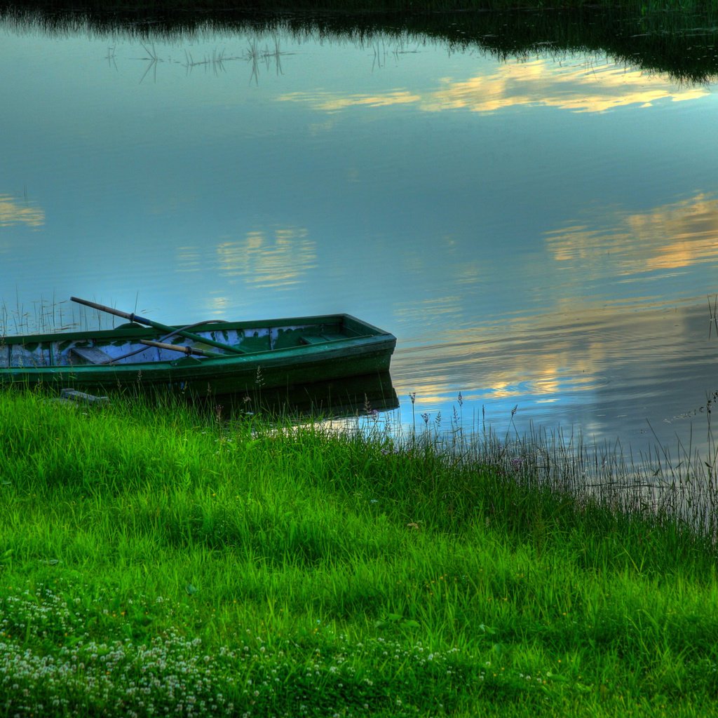 Обои трава, вода, лодка, grass, water, boat разрешение 2048x1365 Загрузить