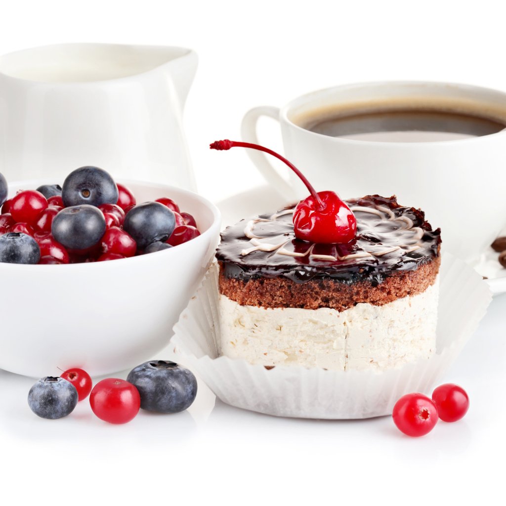 Обои кофе, ягоды, чашка, тарелка, сливки, ложка, пирожное, coffee, berries, cup, plate, cream, spoon, cake разрешение 2583x1620 Загрузить