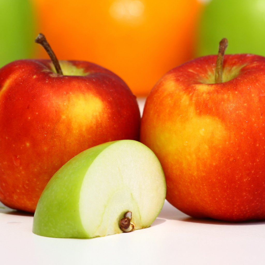 Обои зелёный, еда, фрукты, яблоки, красный, пища, долька, green, food, fruit, apples, red, slice разрешение 1920x1200 Загрузить