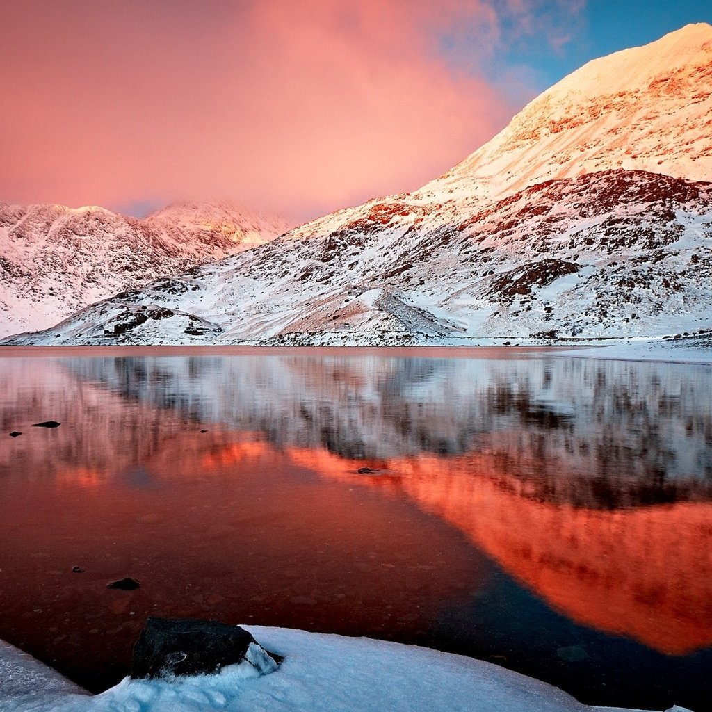 Обои небо, облака, озеро, горы, снег, природа, отражение, гора, the sky, clouds, lake, mountains, snow, nature, reflection, mountain разрешение 1920x1200 Загрузить