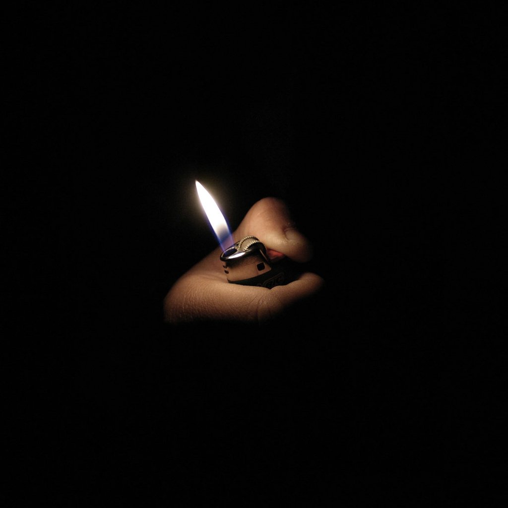 Обои свет, рука, пламя, огонь, зажигалка, черный фон, light, hand, flame, fire, lighter, black background разрешение 1920x1200 Загрузить