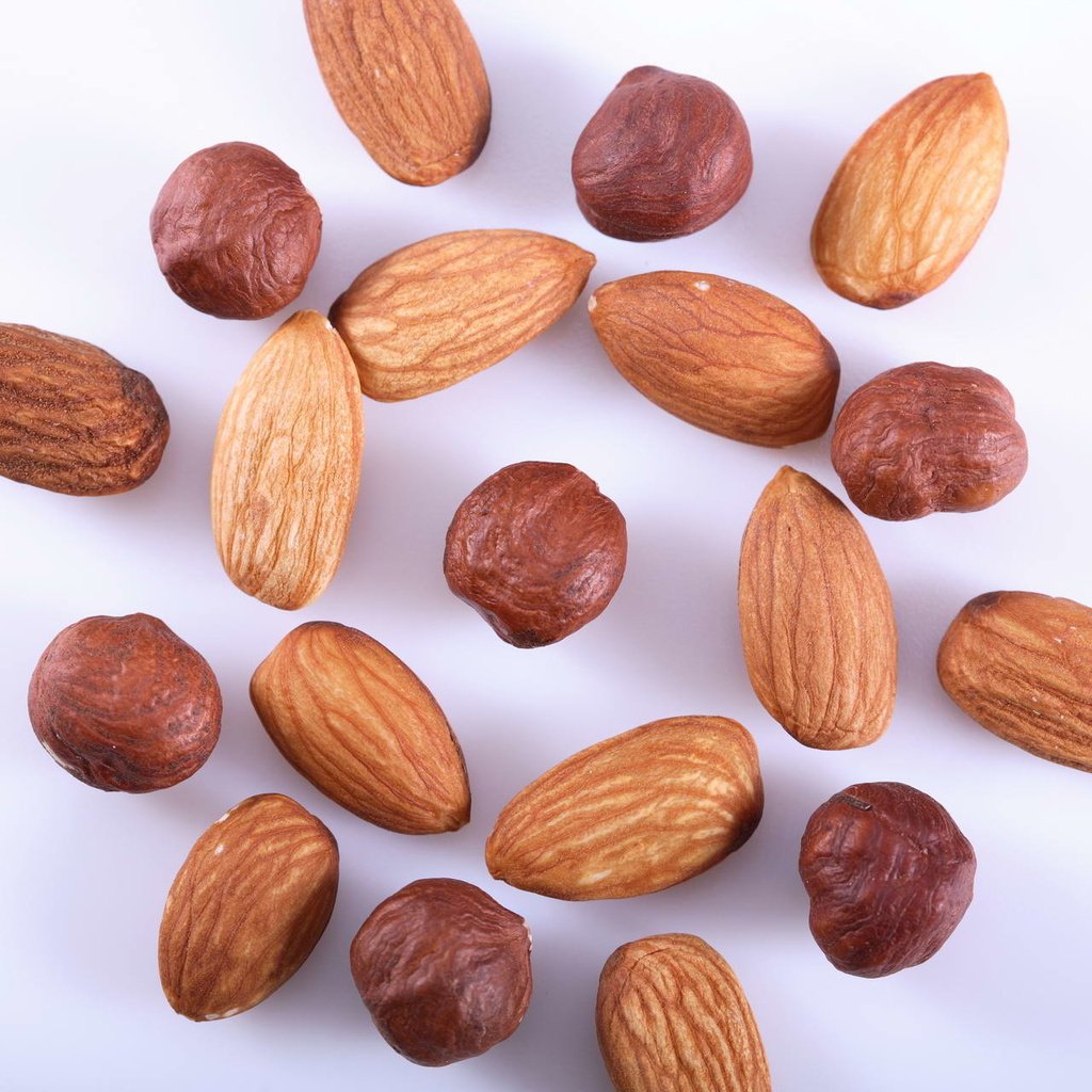 Обои орехи, фундук, миндаль, nuts, hazelnuts, almonds разрешение 1920x1280 Загрузить