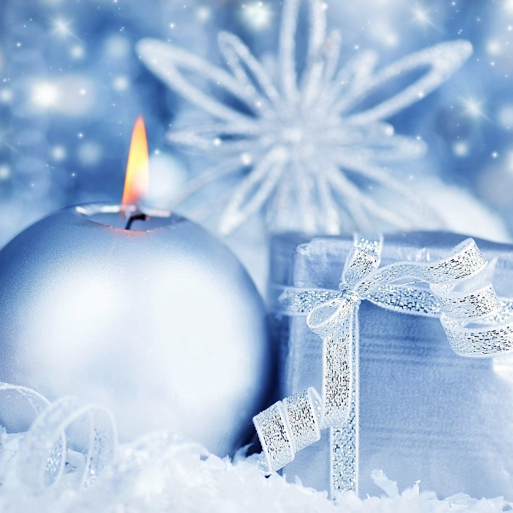 Обои новый год, зима, голубой фон, свеча, подарок, снежинка, new year, winter, blue background, candle, gift, snowflake разрешение 2560x1920 Загрузить