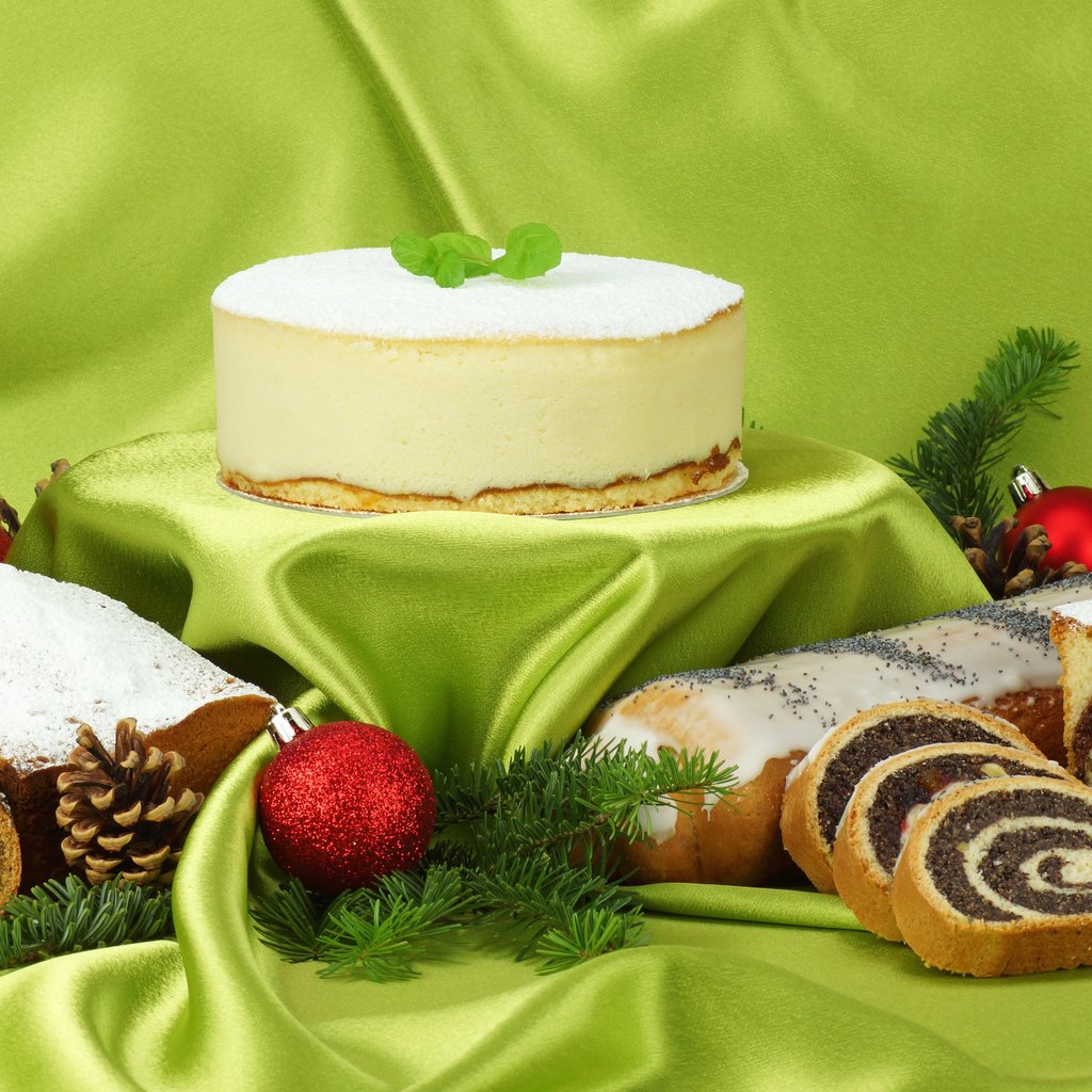 Обои праздник, выпечка, торт, десерт, рулет, рулеты, новогодние сладости, holiday, cakes, cake, dessert, roll, rolls, christmas sweets разрешение 2560x1600 Загрузить