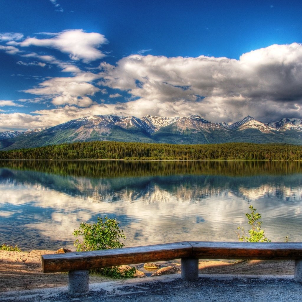 Обои небо, облака, река, горы, природа, лес, отражение, the sky, clouds, river, mountains, nature, forest, reflection разрешение 2560x1600 Загрузить