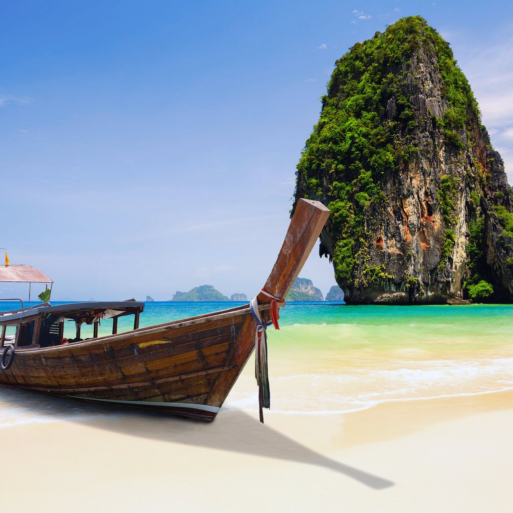 Обои скала, пляж, лодка, таиланд, тропики, rock, beach, boat, thailand, tropics разрешение 2048x1365 Загрузить