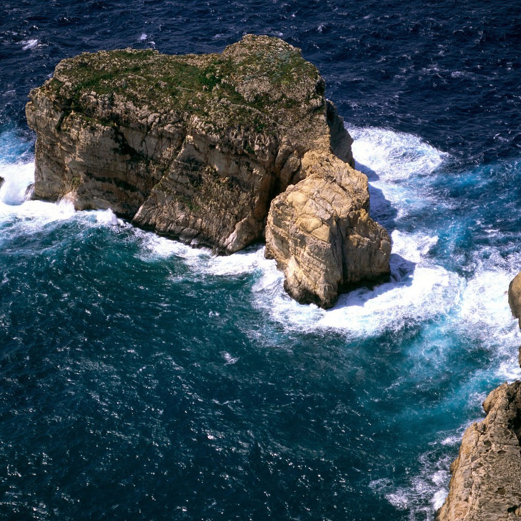 Обои скалы, волны, вид сверху, океан, островок, rocks, wave, the view from the top, the ocean, island разрешение 2560x1600 Загрузить