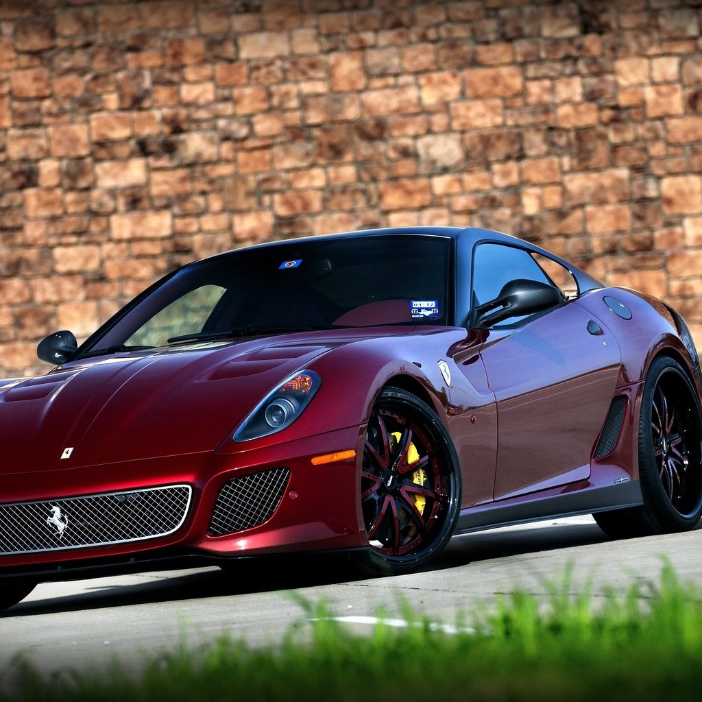 Обои стена, краcный, феррари, 599 гто, тёмно красный, wall, red, ferrari, 599 gto, dark red разрешение 2560x1600 Загрузить