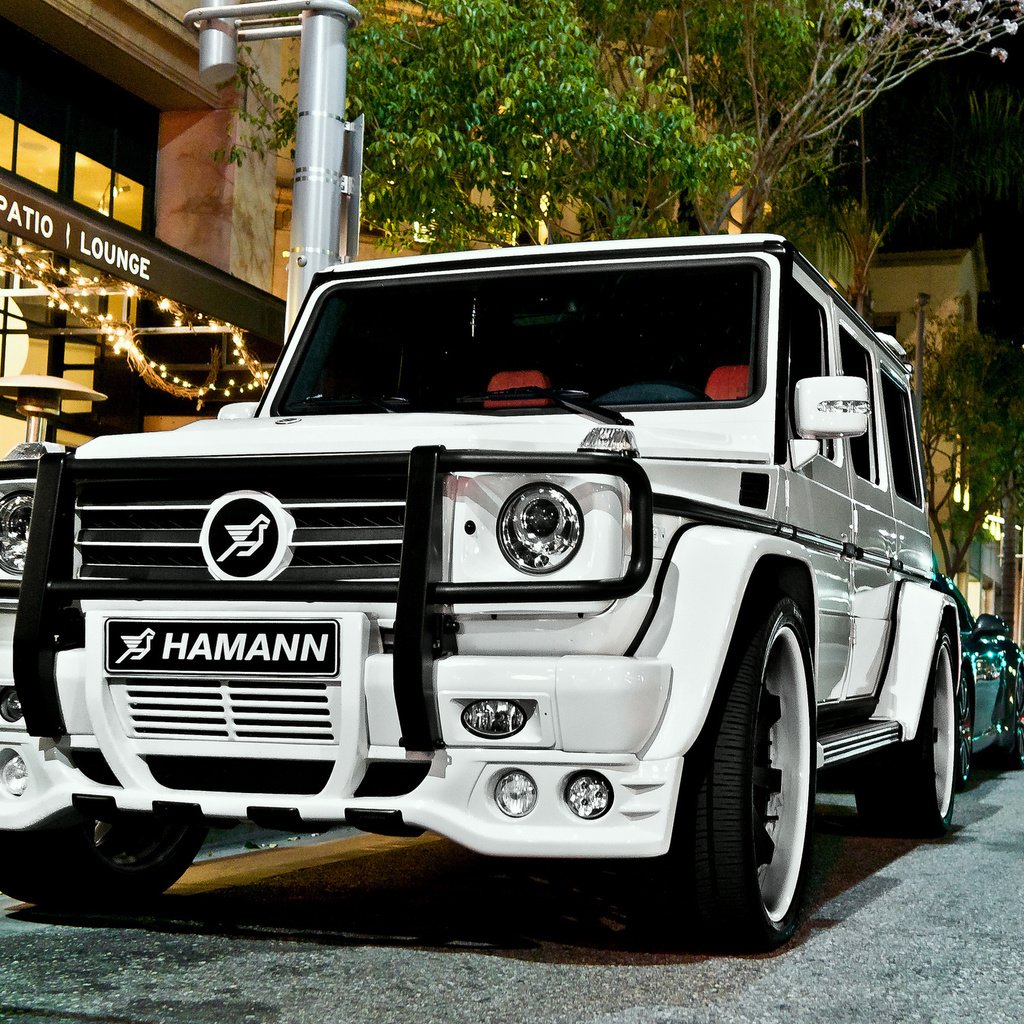 Обои улица, белая, тюнинг, hamann, g55, мерс, ноч, street, white, tuning, mercedes, night разрешение 2048x1361 Загрузить