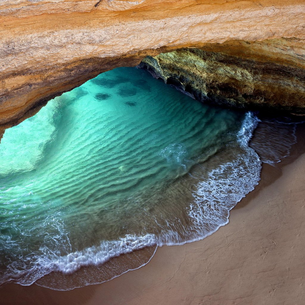 Обои скала, пляж, океан, грот, rock, beach, the ocean, the grotto разрешение 2048x1462 Загрузить