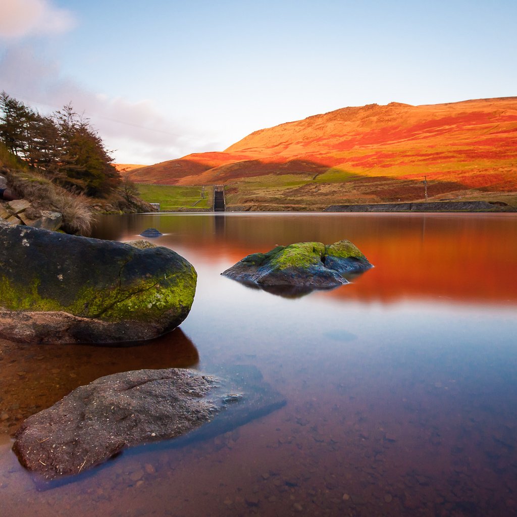 Обои вода, камни, англия, peak district national park, национальный парк пик-дистрикт, шеффилд, пик-дистрикт, peak district, water, stones, england, the peak district national park, national park peak district, sheffield, the peak district разрешение 2560x1600 Загрузить