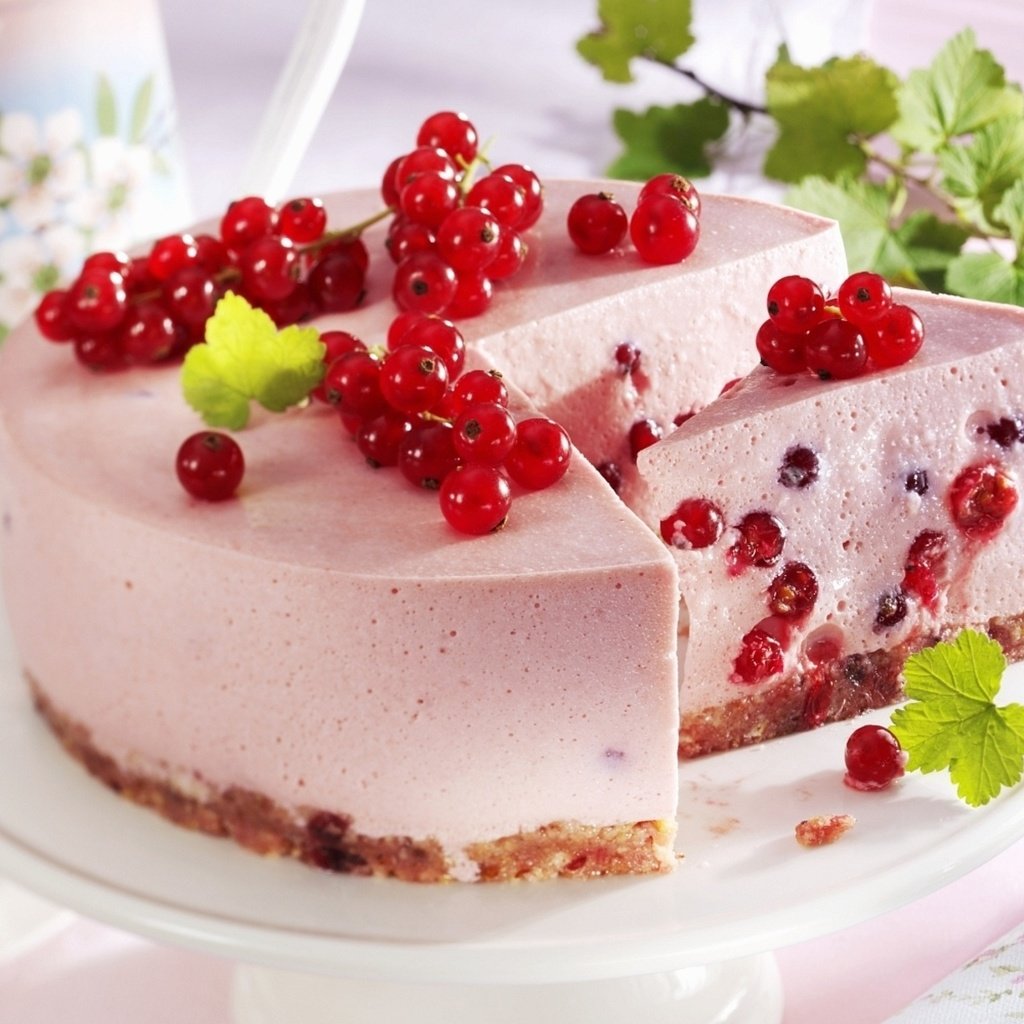 Обои еда, чашка, сладкое, торт, десерт, пирожное, смородины, food, cup, sweet, cake, dessert, currant разрешение 1920x1200 Загрузить