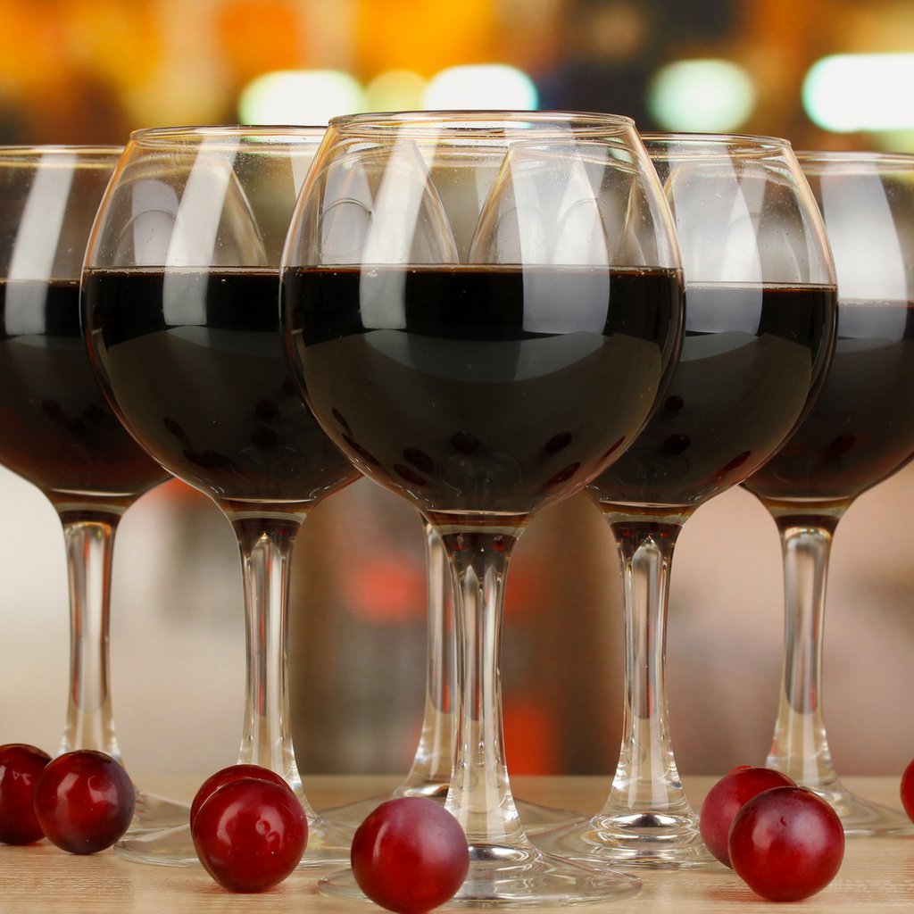 Обои напиток, вино, бокалы, красное, спиртное, drink, wine, glasses, red, alcohol разрешение 1920x1200 Загрузить
