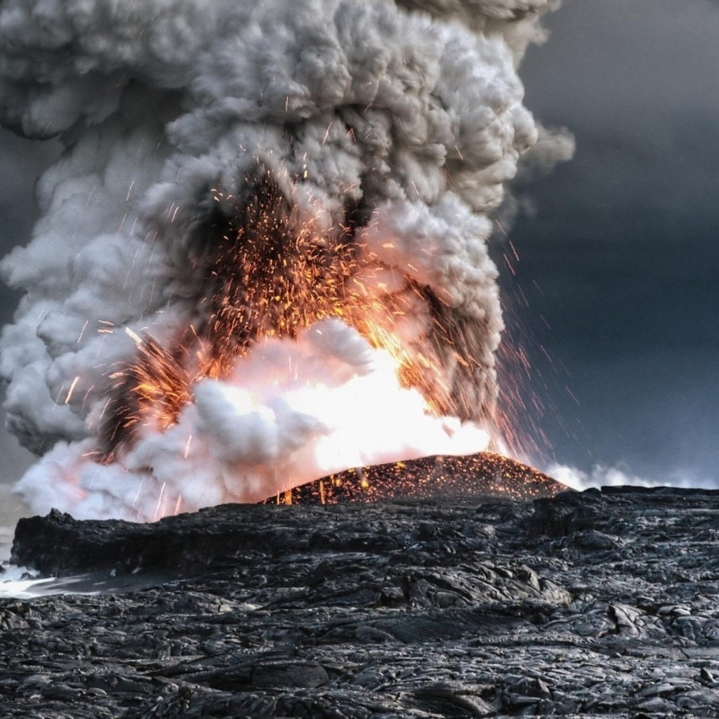 Обои извиржение вулкана, лава и пепел, izverzhenie volcano, lava and ash разрешение 1932x1208 Загрузить