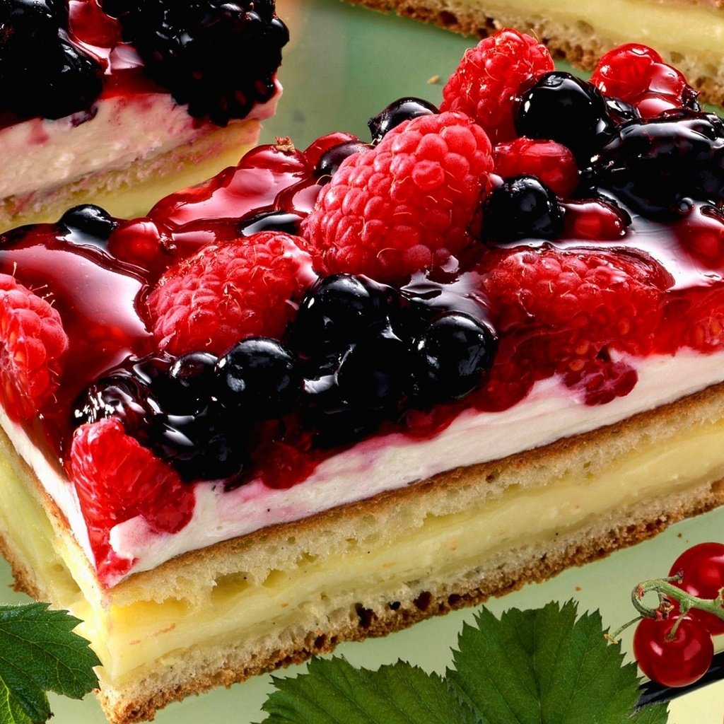 Обои малина, красная смородина, cheesecake., raspberry, red currant разрешение 2048x1536 Загрузить