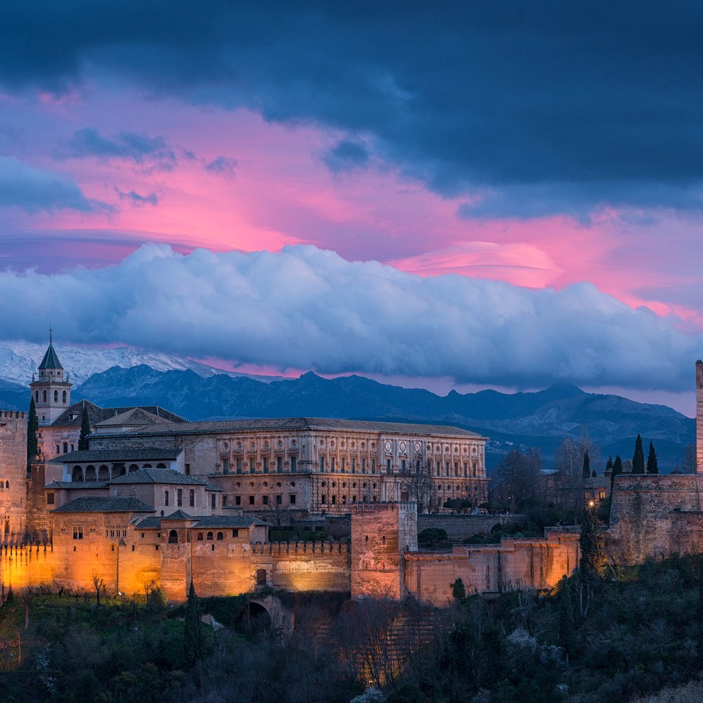 Обои город, здания, испании, гранада, альгамбра, the city, building, spain, granada, alhambra разрешение 2048x1367 Загрузить