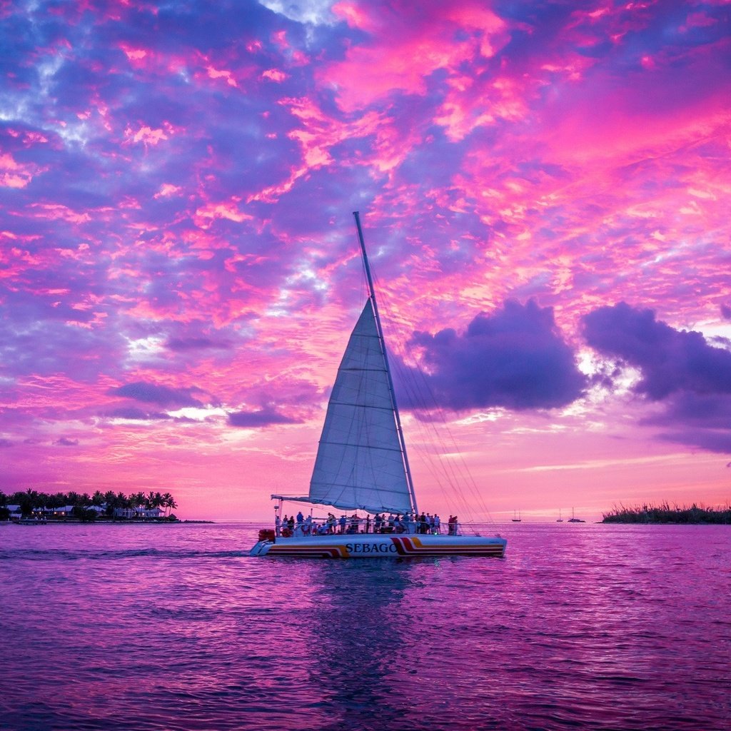 Обои небо, облака, озеро, закат, яхта, парус, the sky, clouds, lake, sunset, yacht, sail разрешение 2048x1365 Загрузить