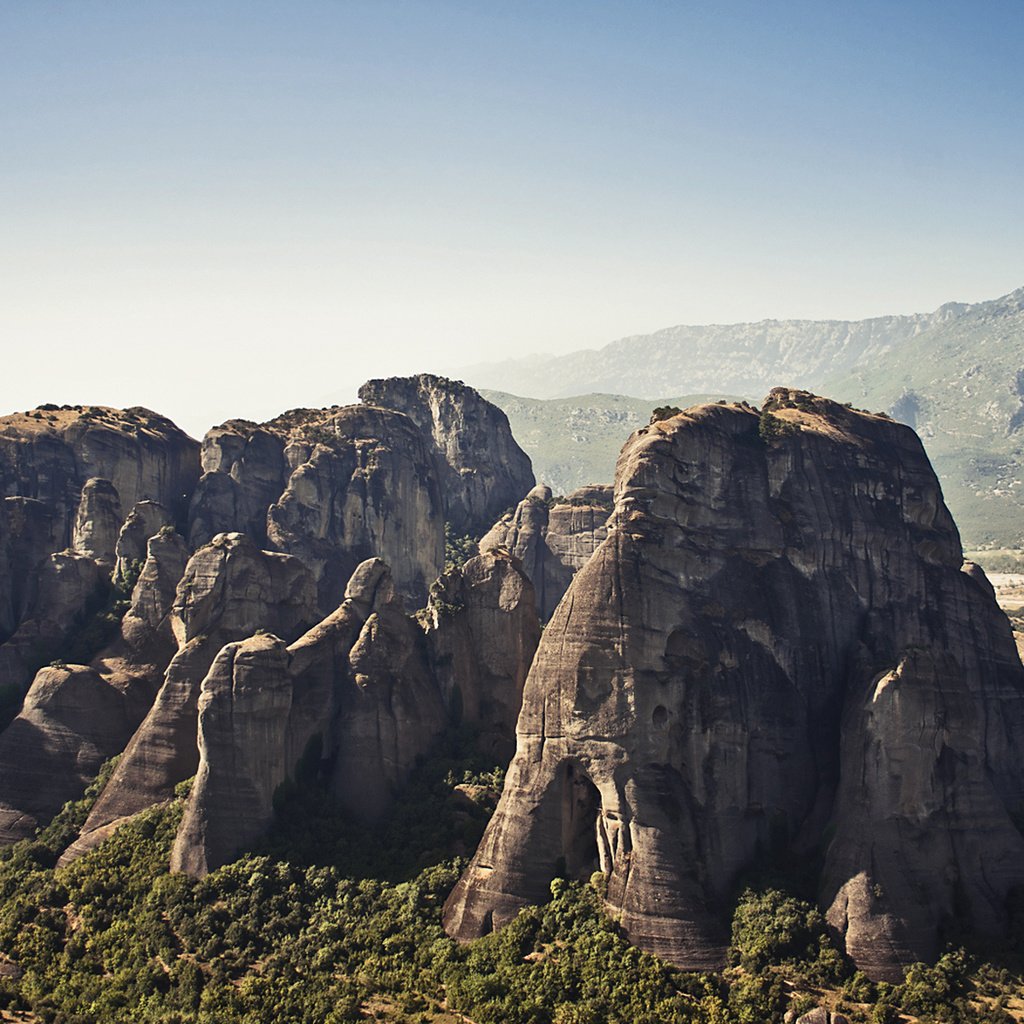 Обои скалы, камни, пейзаж, греция, meteora, rocks, stones, landscape, greece разрешение 1920x1200 Загрузить