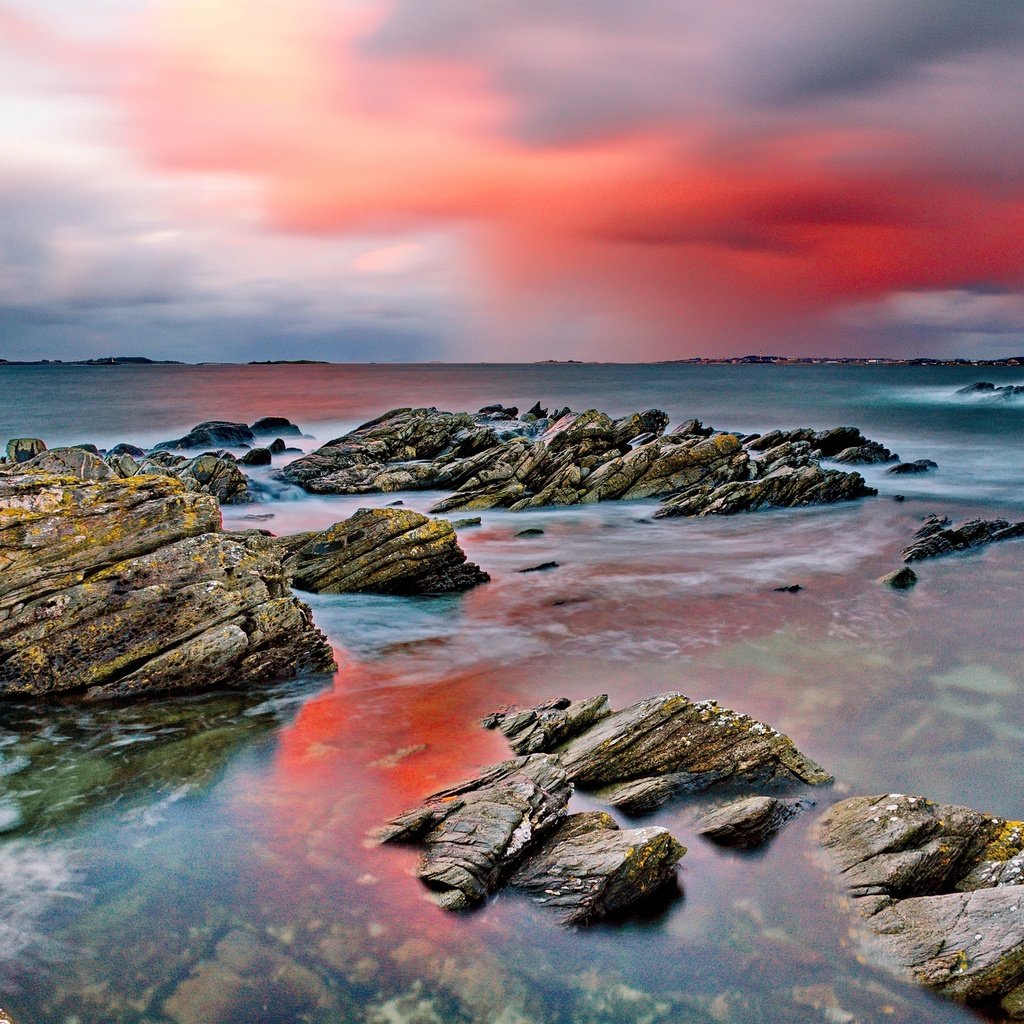 Обои облака, скалы, камни, закат, море, clouds, rocks, stones, sunset, sea разрешение 2048x1375 Загрузить