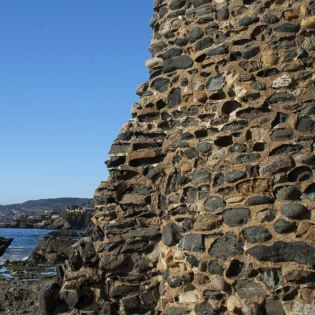 Обои небо, горы, скалы, башня, океан, сша, калифорния, the sky, mountains, rocks, tower, the ocean, usa, ca разрешение 1920x1080 Загрузить