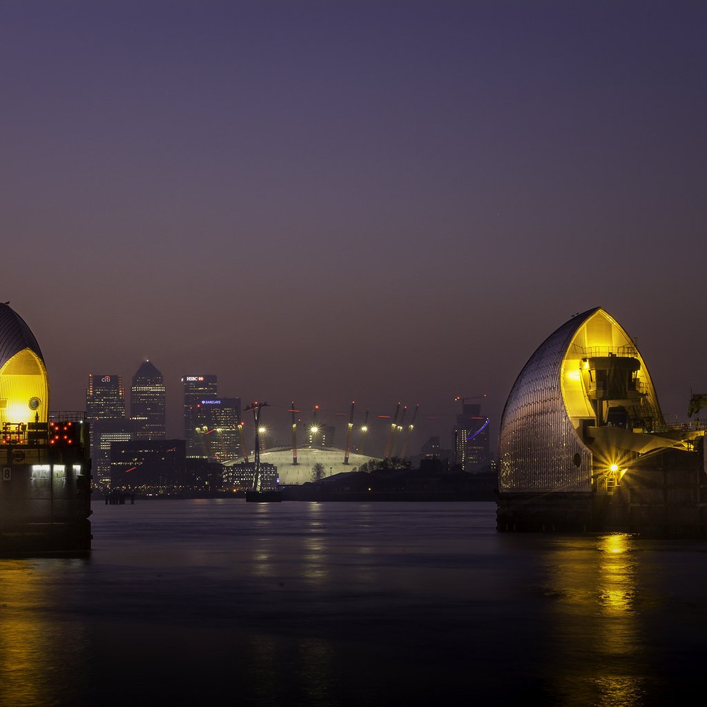 Обои ночь, огни, река, лондон, темза, дома, англия, night, lights, river, london, thames, home, england разрешение 2048x1310 Загрузить