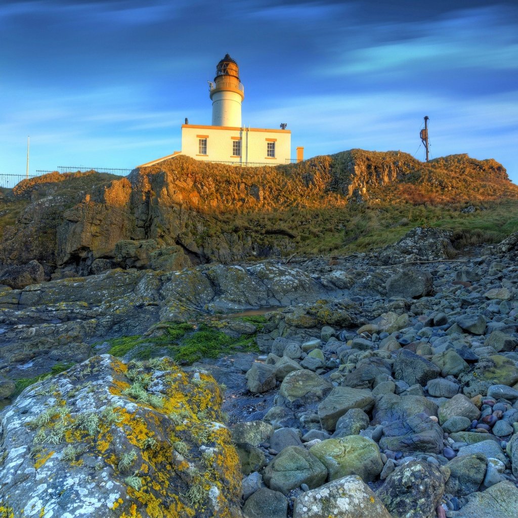 Обои камни, маяк, великобритания, побережье, мох, turnberry lighthouse, stones, lighthouse, uk, coast, moss разрешение 2880x1853 Загрузить