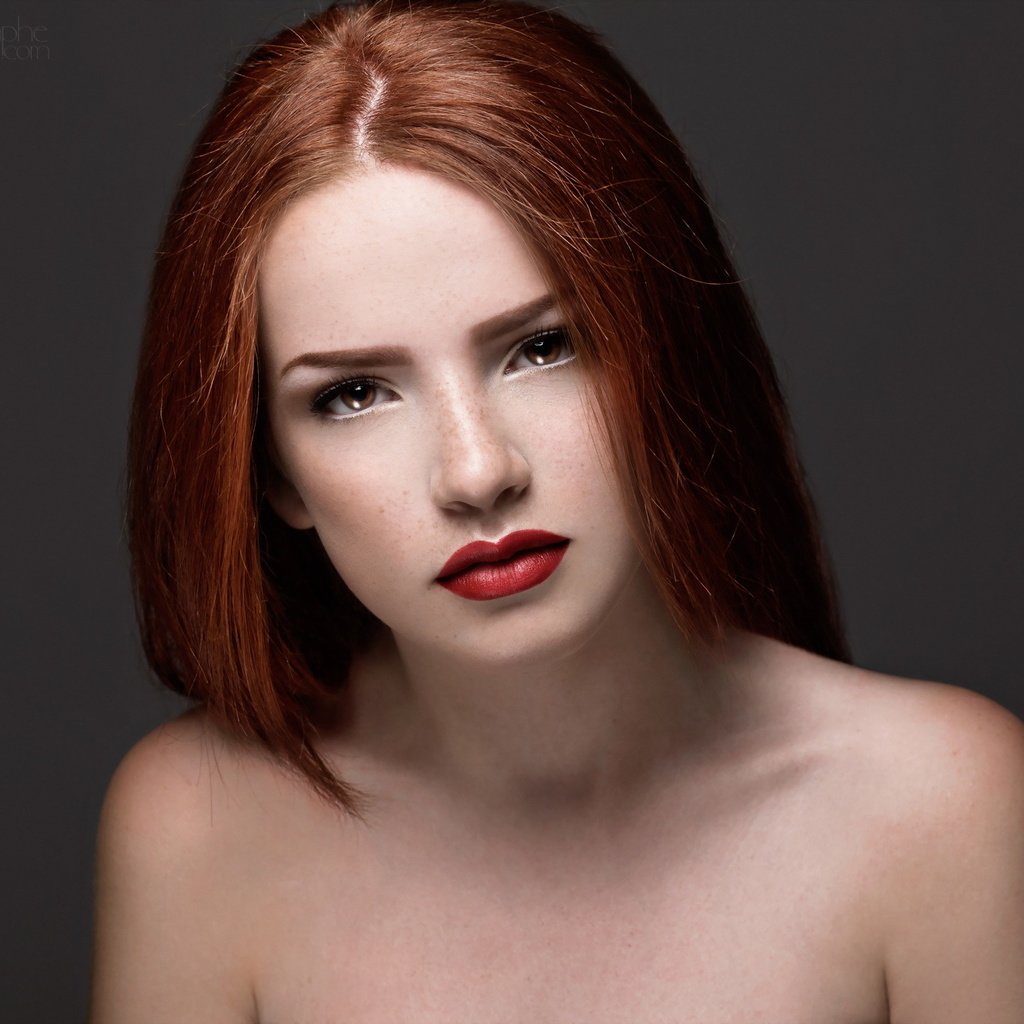 Обои девушка, портрет, взгляд, рыжеволосая, girl, portrait, look, redhead разрешение 2048x1320 Загрузить