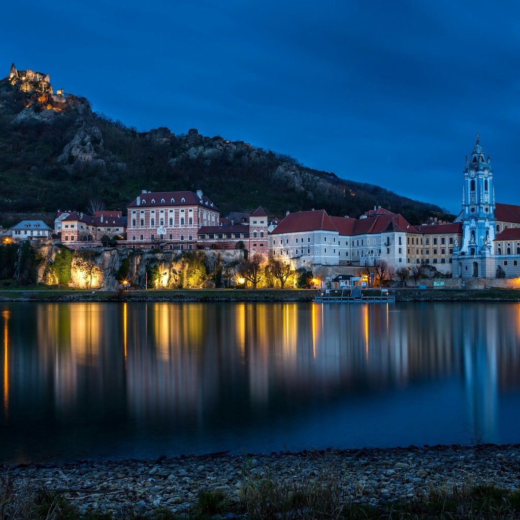 Обои ночь, огни, город, австрия, дюрнштайн, night, lights, the city, austria, dürnstein разрешение 2880x1800 Загрузить