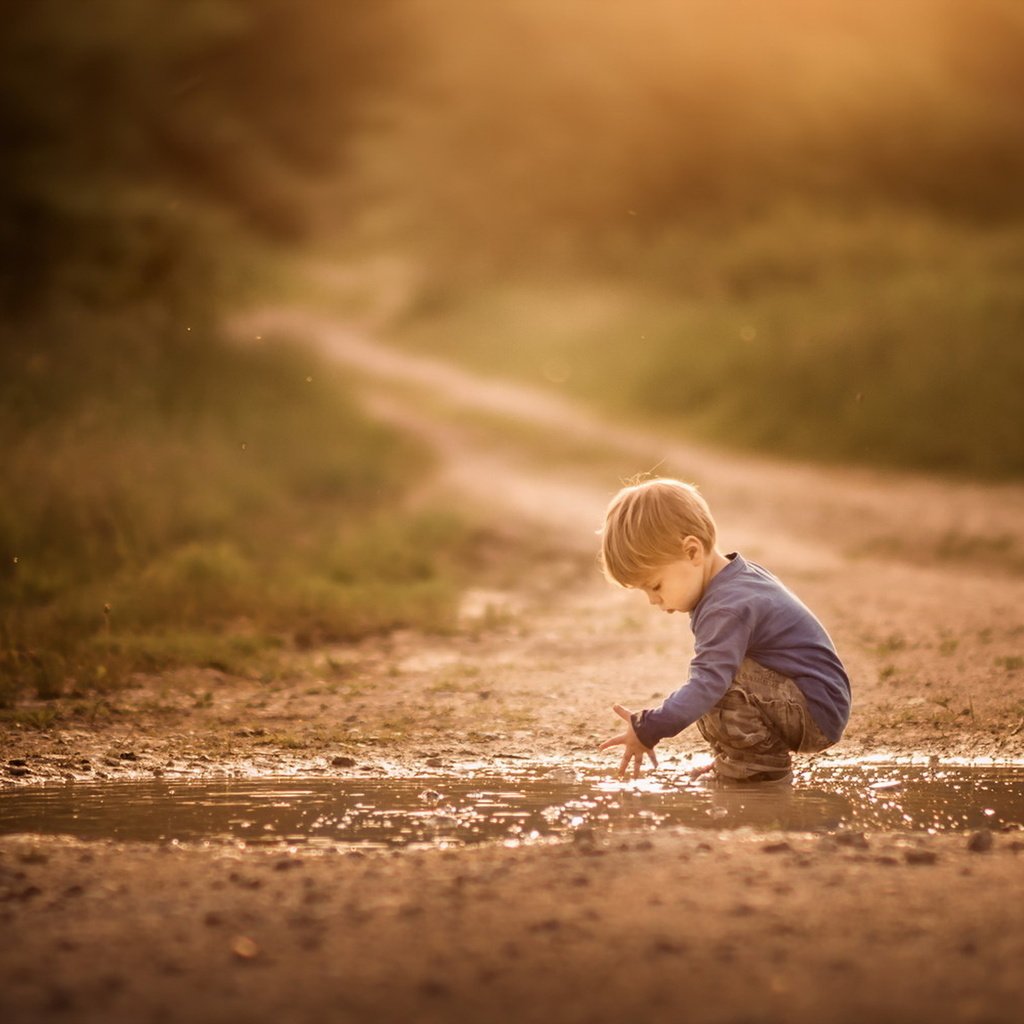 Обои дорога, мальчик, лужа, road, boy, puddle разрешение 1920x1200 Загрузить